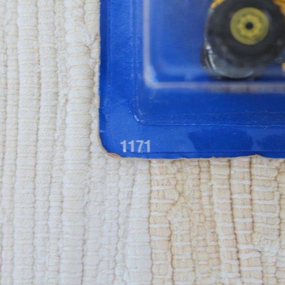 VTG MATTEL HOT WHEELS 1990 DUMP TRUCK YELLOW METAL #1171 NIP COLLECTOR #38 - Picture 5 of 10